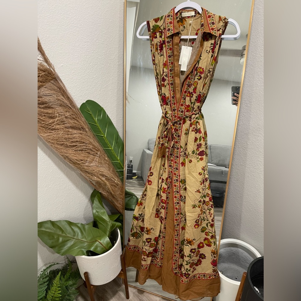 Light weight dress never worn